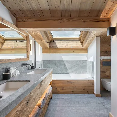 De Luxe Avec Piscine Et Espace Jeux, Proche Centre De - Fr-1-569-140 Megève