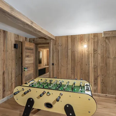 Chalet De Luxe Avec Piscine Et Espace Jeux, Proche Centre De - Fr-1-569-140 Megeve