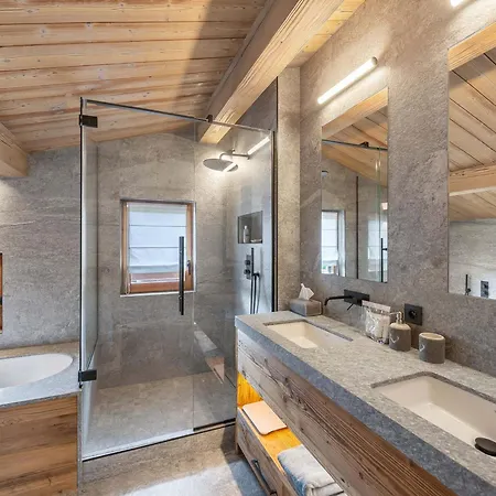 De Luxe Avec Piscine Et Espace Jeux, Proche Centre De - Fr-1-569-140 Megeve